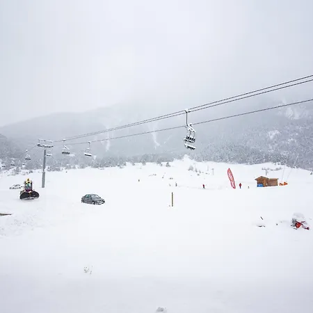 For 6 People Near River アパート Val Cenis